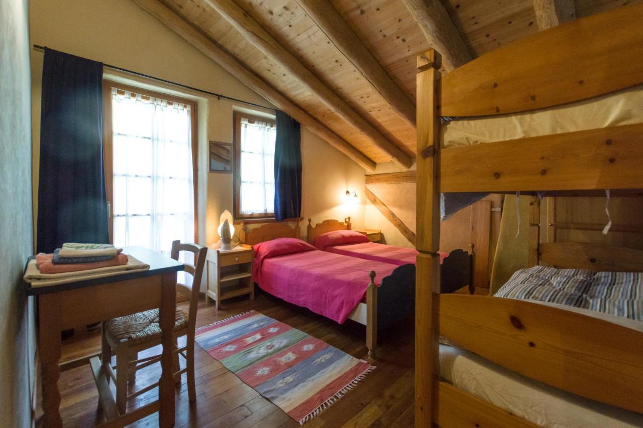 Agriturismo Casa Essenia Condino Bagian luar foto
