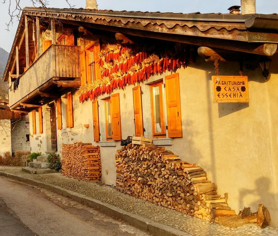 Agriturismo Casa Essenia Condino Bagian luar foto